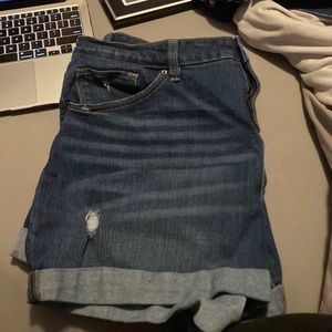 Time  and Tru mid rise shorts